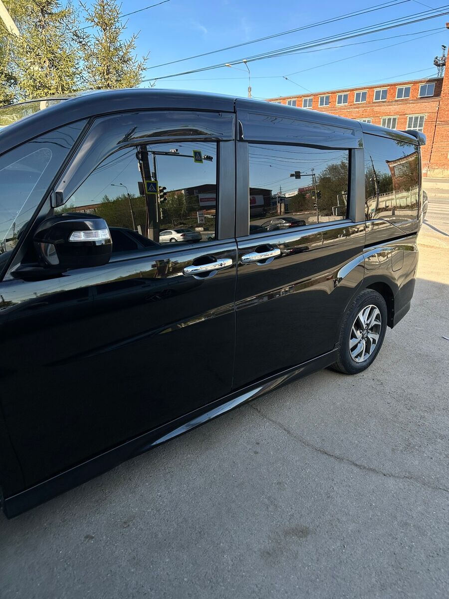Honda STEPWGN — химчистка салона, полировка кузова, анти-дождь
